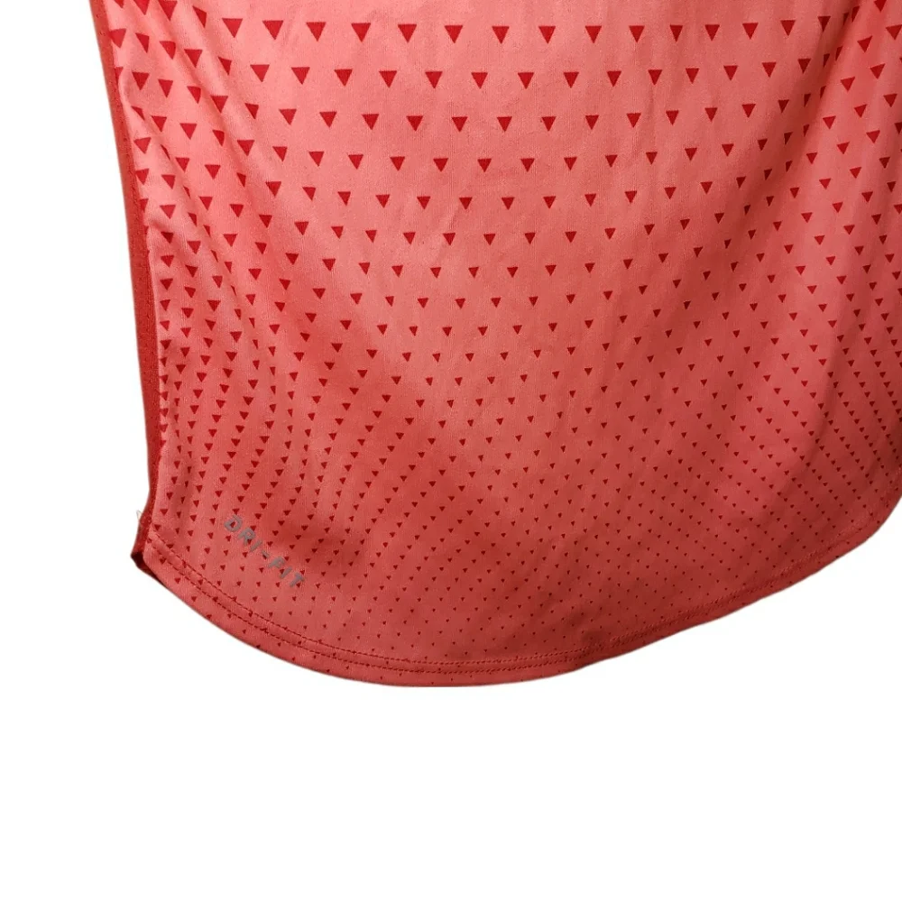 Nike XS / 4 Girls Dri-fit Athletic Fit Patterned Logo Top